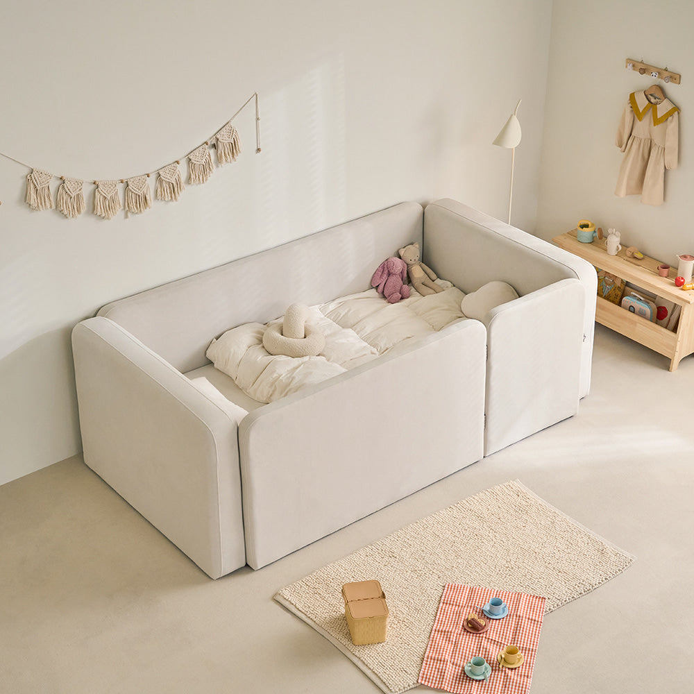 BEAN BED WITH DOOR